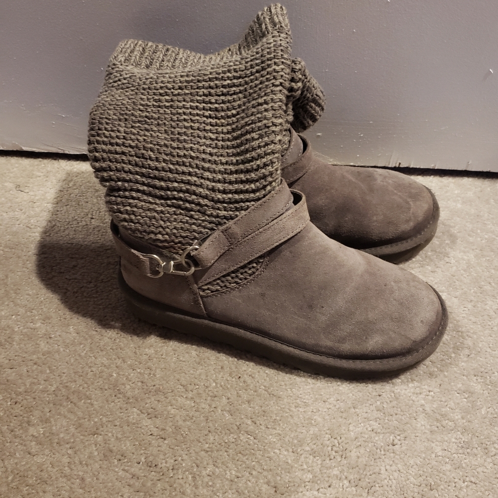 UGG Grey Knit Boots Size 9